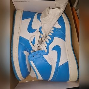 Air Jordan 1 Retro High OG Bg Size 7Y